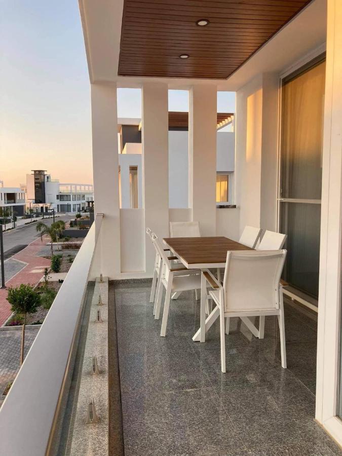 Luxury 2-bedroom With A Private Rooftop Area Apartment