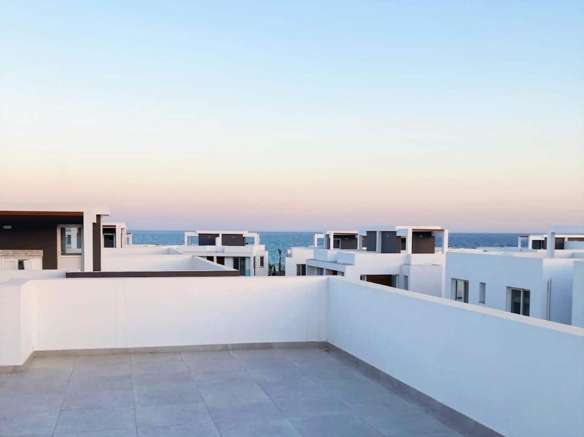 Luxury 2-bedroom With A Private Rooftop Area *